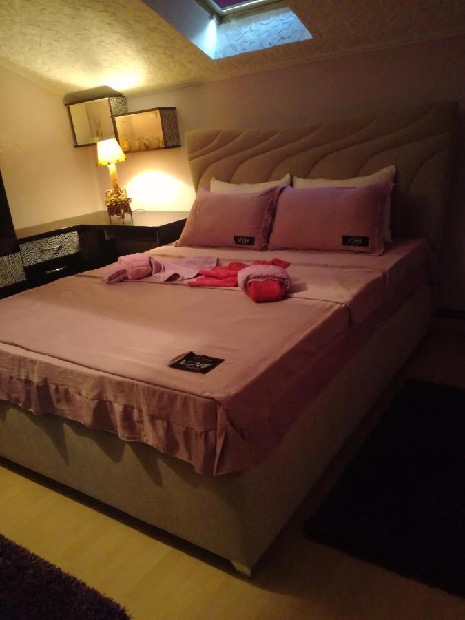 Apartamento Apartman Gaga Pirot Exterior foto
