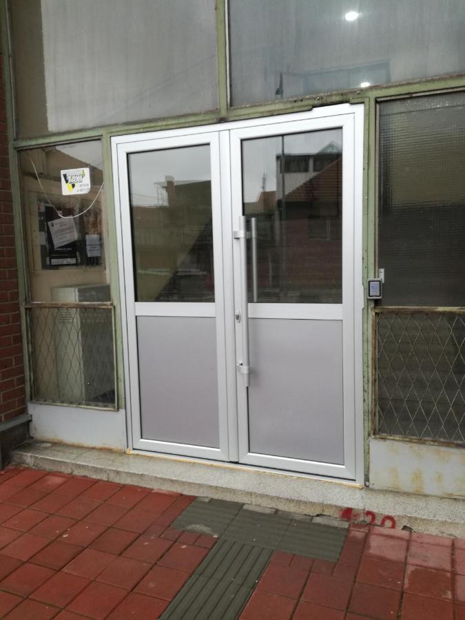 Apartamento Apartman Gaga Pirot Exterior foto