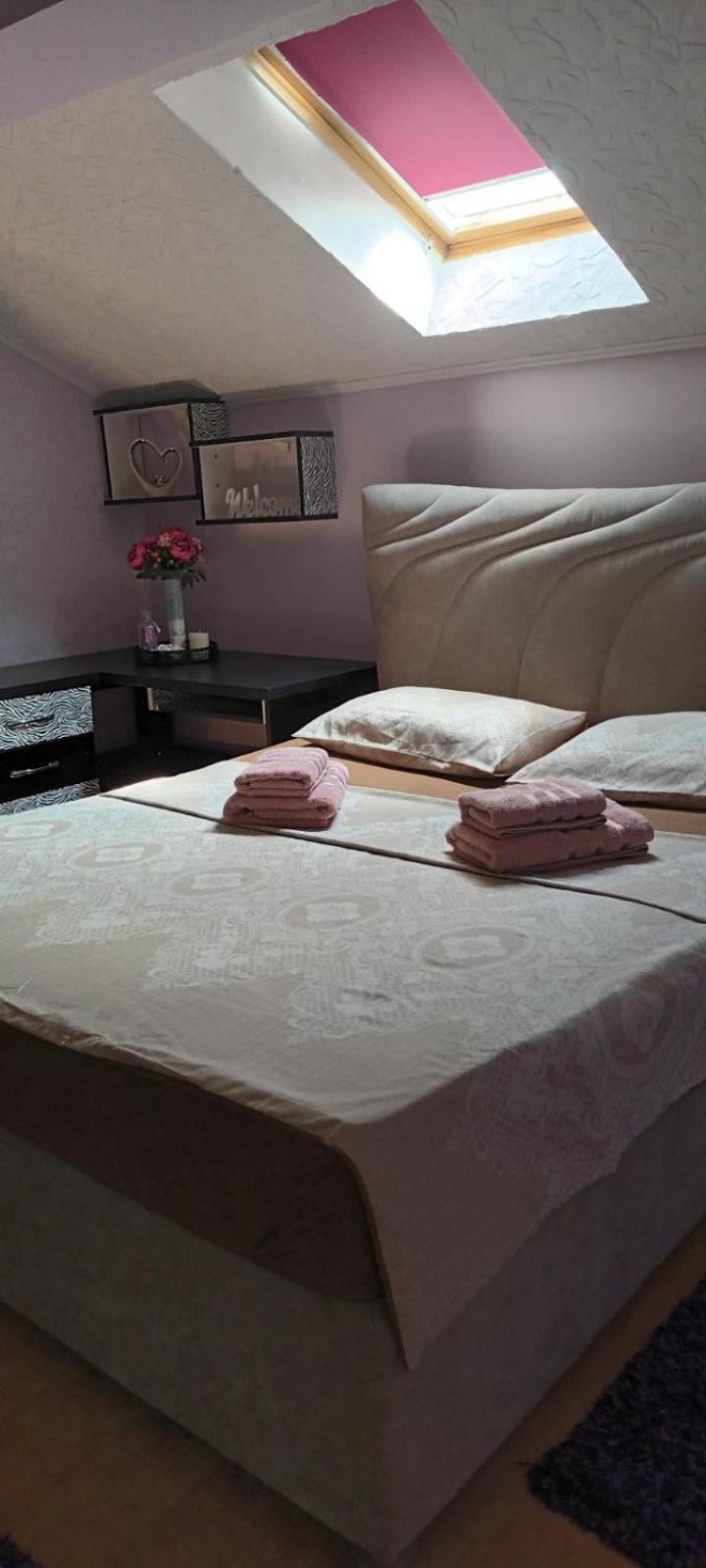 Apartamento Apartman Gaga Pirot Exterior foto